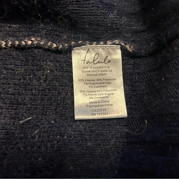 Talula Aritzia oversized baggy boyfriend cardigan size S excellent cond. - Picture 11 of 13